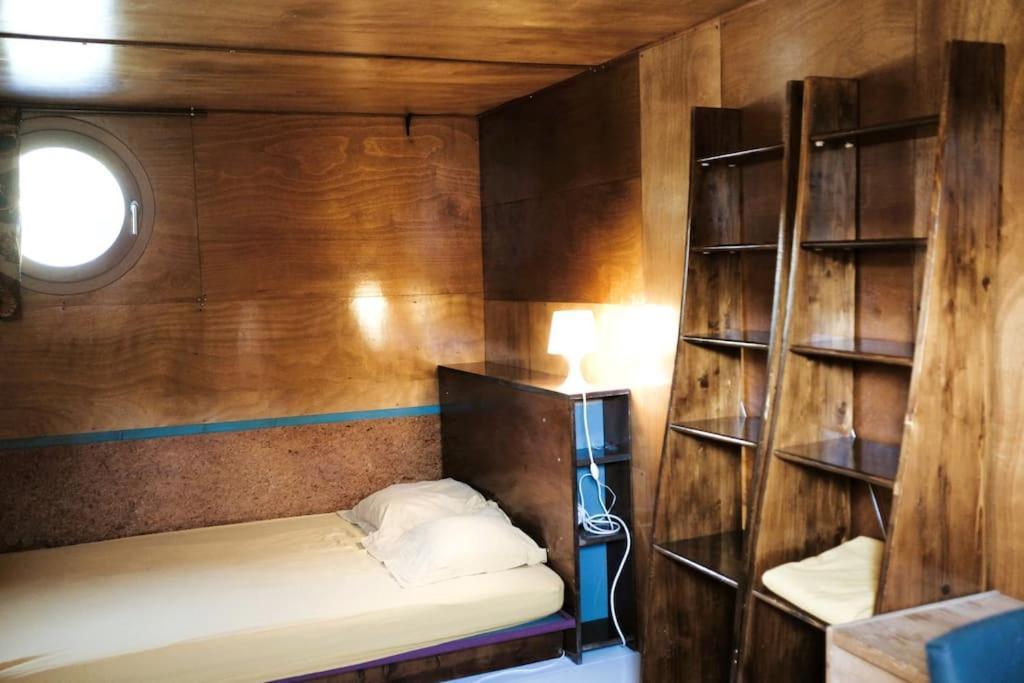 Belle Peniche Romantique A Paris Boulogne-Billancourt Exterior foto