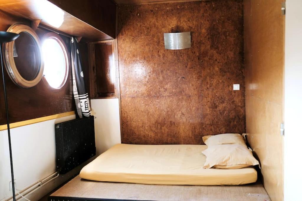 Belle Peniche Romantique A Paris Boulogne-Billancourt Exterior foto