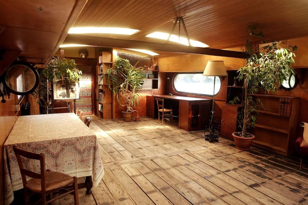 Belle Peniche Romantique A Paris Boulogne-Billancourt Exterior foto